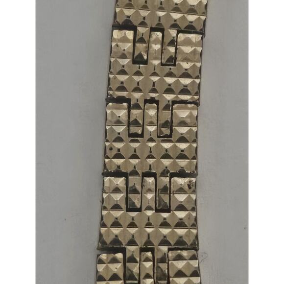 Bulova 1990 Square QuartzWatch Women New Battery Running Very Nice Petite 6\